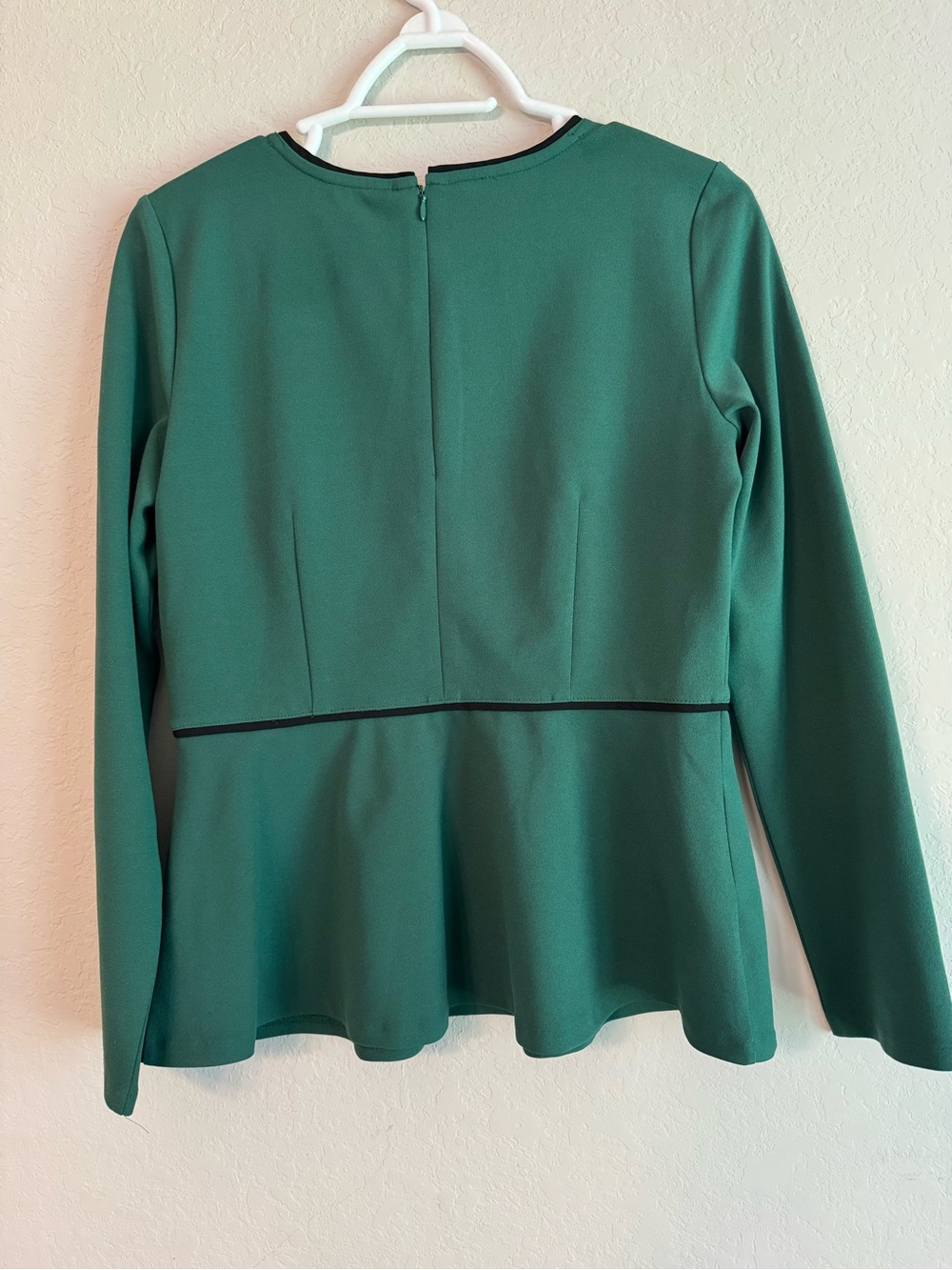 Ann Taylor Green Peplum Ling Sleeve Top - Picture 2 of 4